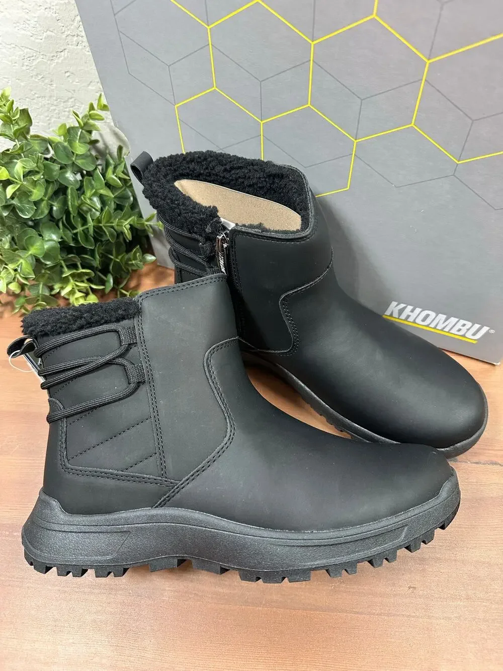 Khombu Women's Sarah Water Repellent Ankle Boots Black Size 10